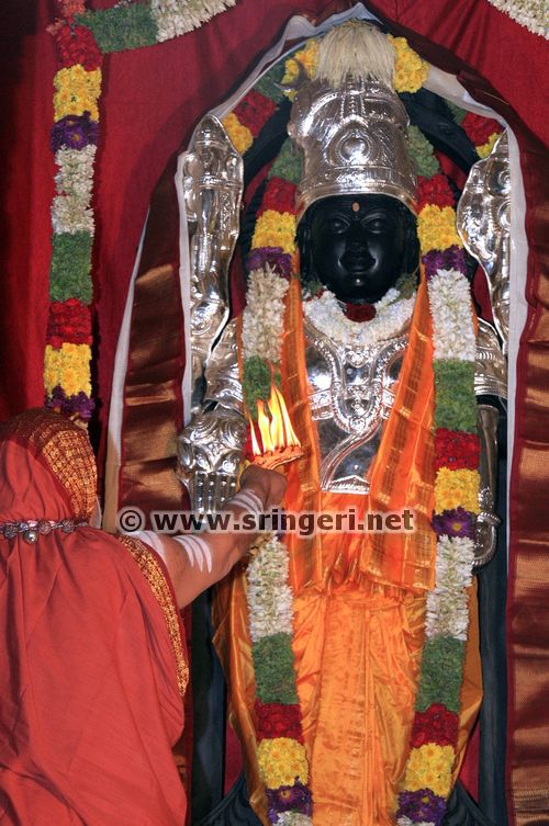05-mangalarati-to-sri-shankaranarayana-swamy